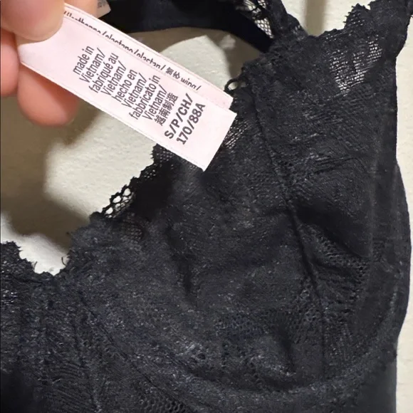 Victoria’s Secret lingerie slip size small - Picture 2 of 6
